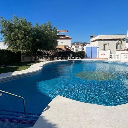 Beautiful Views, Pool & Just 10Min To The Beach 内尔哈 外观 照片